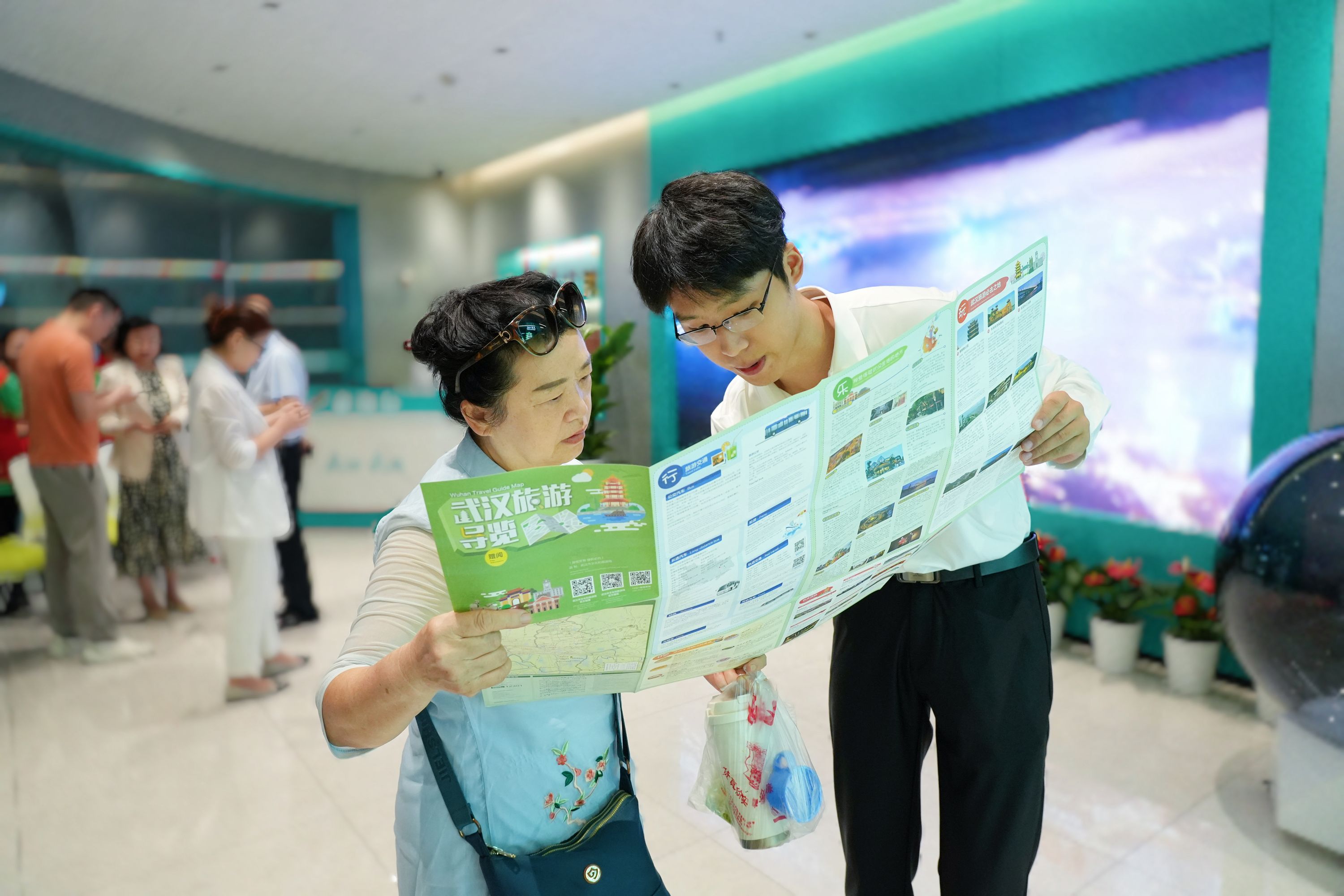 武漢站旅游信息咨詢中心啟動開放，助力游客暢游江城